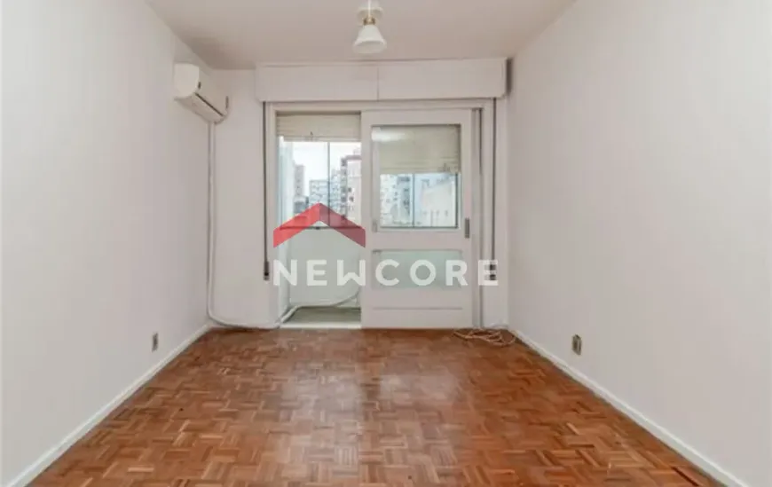 Foto 1 de Apartamento com 3 Quartos à venda, 94m² em Centro Histórico, Porto Alegre