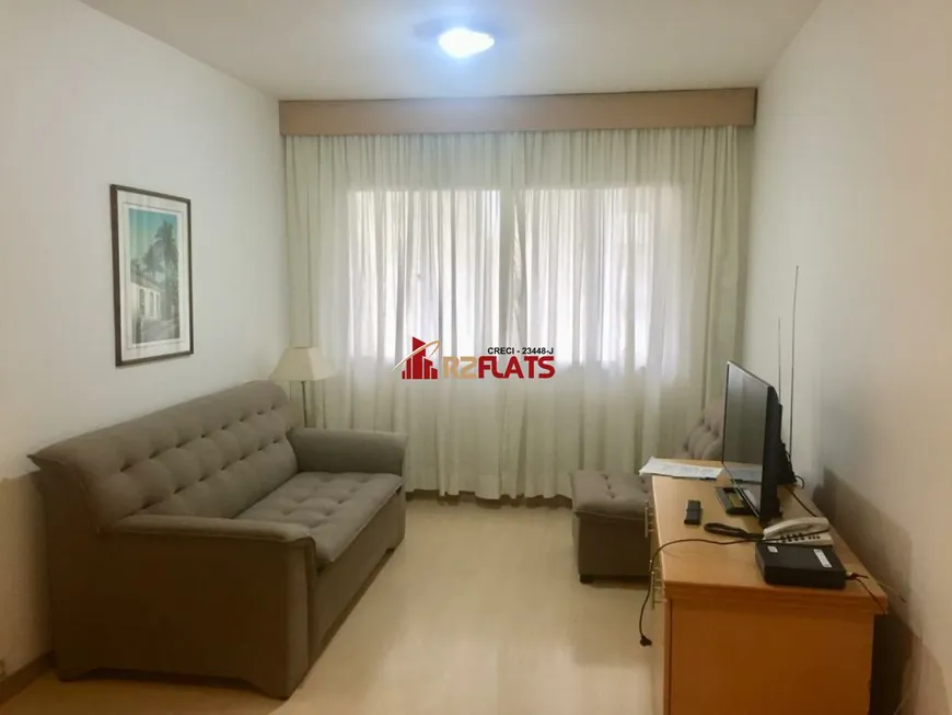 Foto 1 de Flat com 1 Quarto à venda, 42m² em Moema, São Paulo