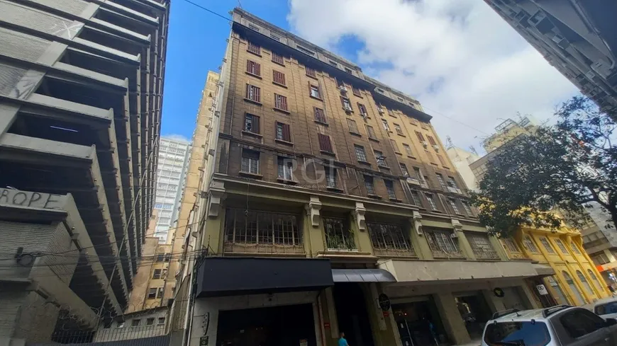 Foto 1 de Sala Comercial para alugar, 129m² em Centro Histórico, Porto Alegre