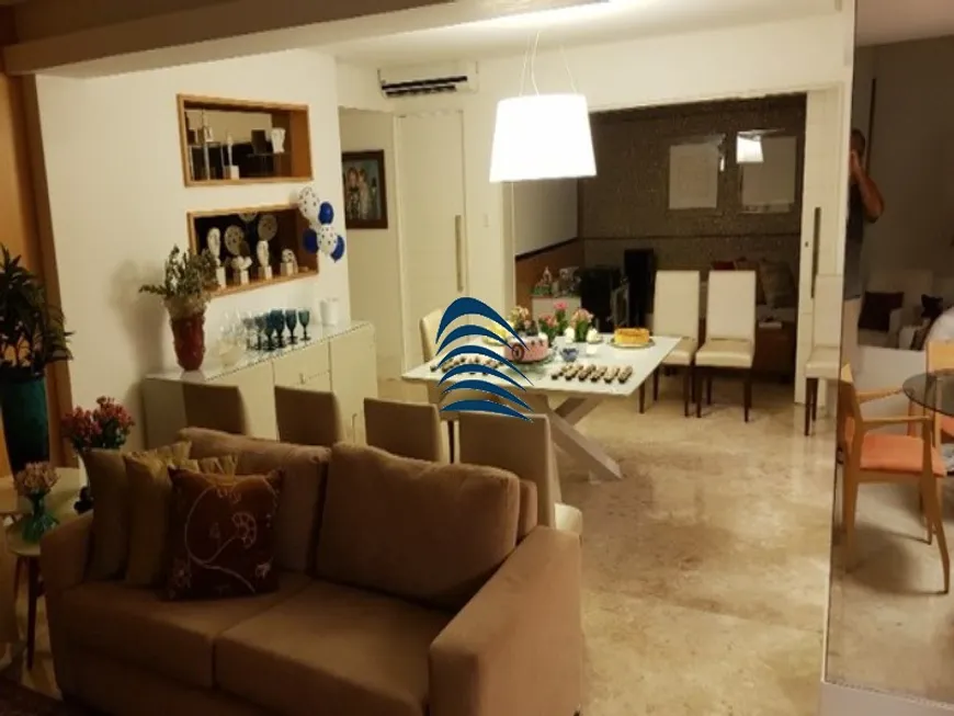 Foto 1 de Apartamento com 4 Quartos à venda, 240m² em Jardim Apipema, Salvador