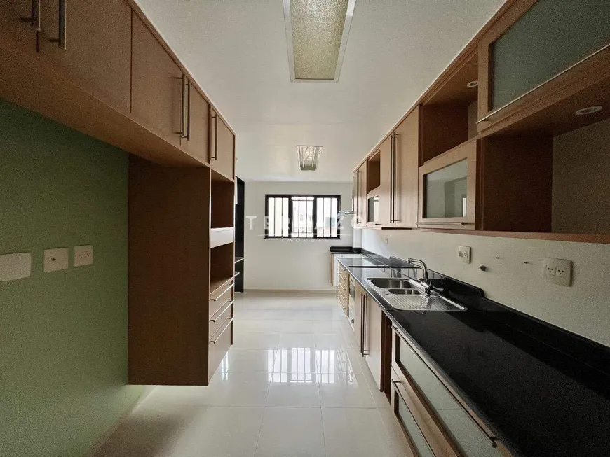 Foto 1 de Apartamento com 3 Quartos à venda, 142m² em Agriões, Teresópolis