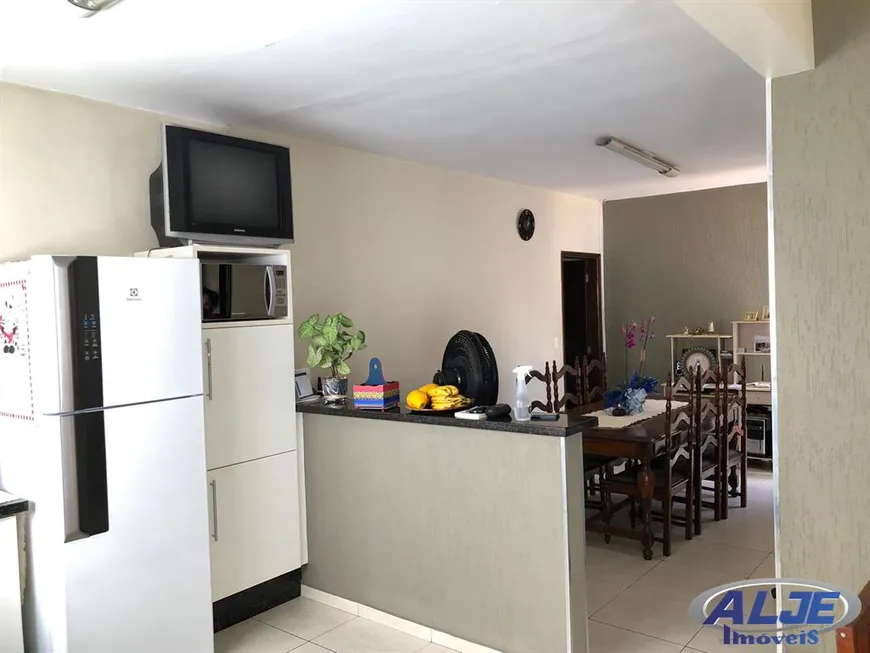 Foto 1 de Casa com 3 Quartos à venda, 244m² em Cascata, Marília