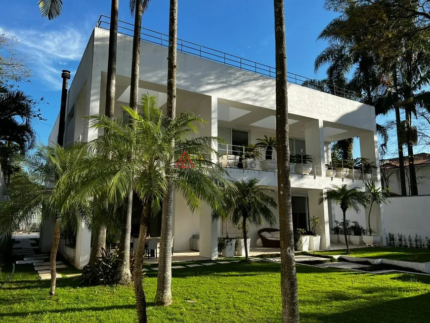 Foto 1 de Casa com 3 Quartos à venda, 1200m² em Jardim América, São Paulo