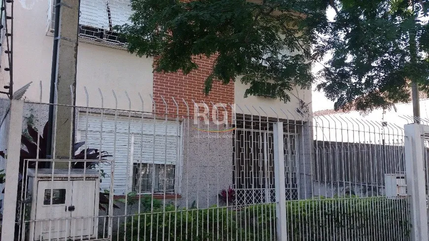Foto 1 de Casa com 3 Quartos à venda, 387m² em Petrópolis, Porto Alegre