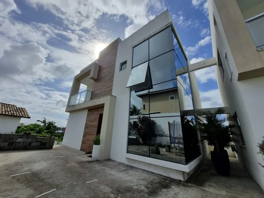 Foto 1 de Casa de Condomínio com 4 Quartos à venda, 220m² em Pitangueiras, Lauro de Freitas