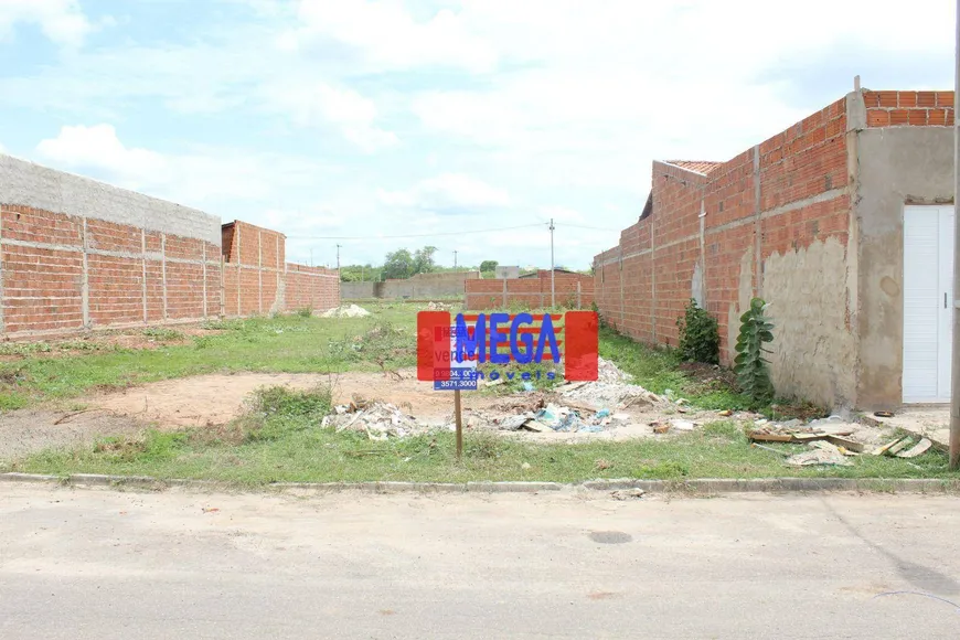 Foto 1 de Lote/Terreno à venda, 200m² em Três Marias, Juazeiro do Norte