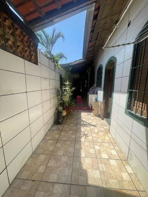 Foto 1 de Casa com 2 Quartos para alugar, 80m² em Maracanã, Praia Grande