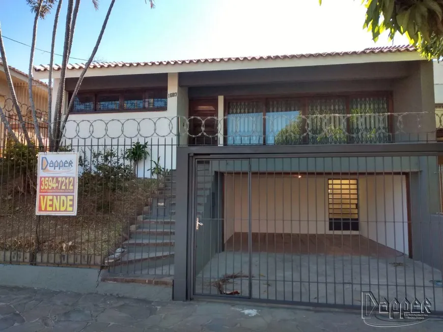 Foto 1 de Casa com 3 Quartos à venda, 170m² em Vila Ipiranga, Porto Alegre