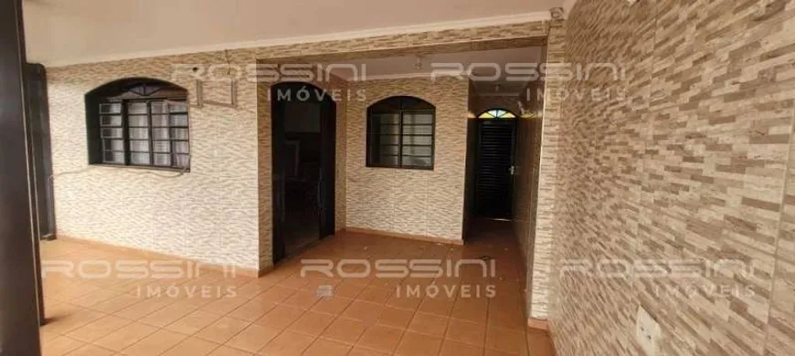 Foto 1 de Sobrado com 3 Quartos à venda, 159m² em Vila Amélia, Ribeirão Preto