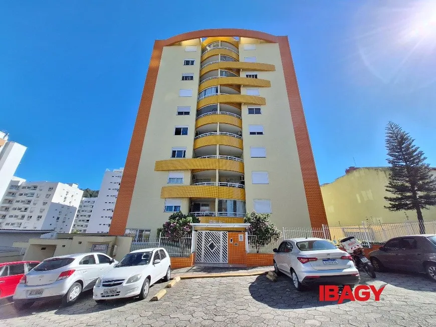 Foto 1 de Apartamento com 2 Quartos para alugar, 84m² em Trindade, Florianópolis