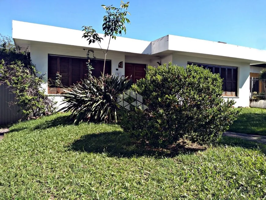 Foto 1 de Casa com 4 Quartos à venda, 262m² em Nossa Senhora Medianeira, Santa Maria