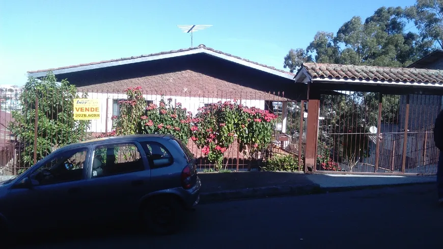 Foto 1 de Casa com 6 Quartos à venda, 200m² em Planalto, Caxias do Sul