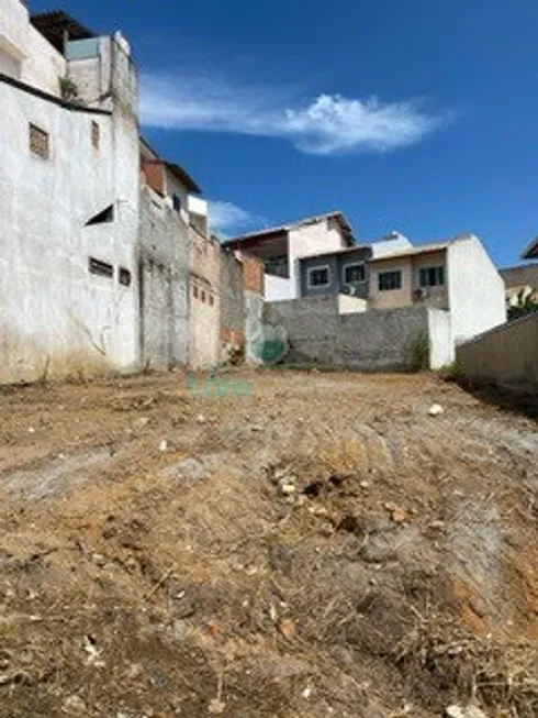 Foto 1 de Lote/Terreno à venda, 282m² em Jardim Vitória, Macaé