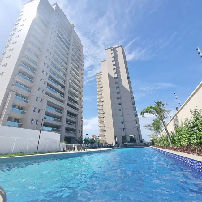 Foto 1 de Apartamento com 4 Quartos à venda, 189m² em Guararapes, Fortaleza