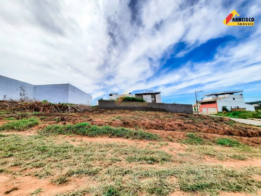 Foto 1 de Lote/Terreno à venda, 360m² em Rancho Alegre, Divinópolis