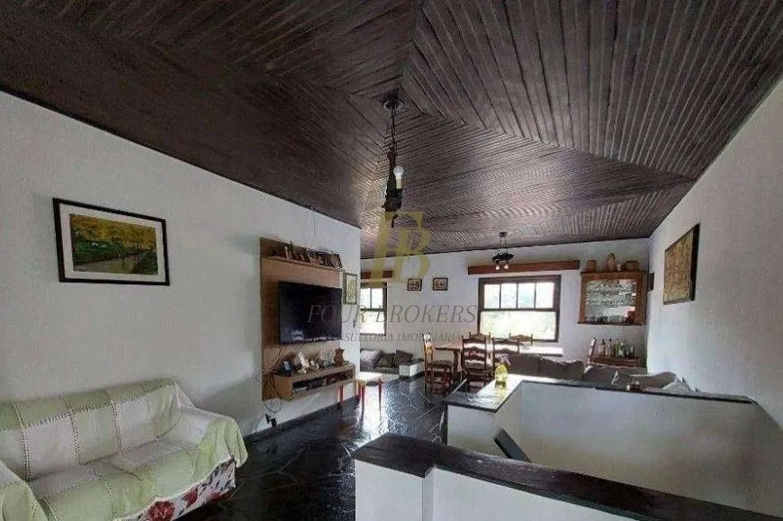 Foto 1 de Casa com 4 Quartos à venda, 285m² em Jardim Londrina, São Paulo