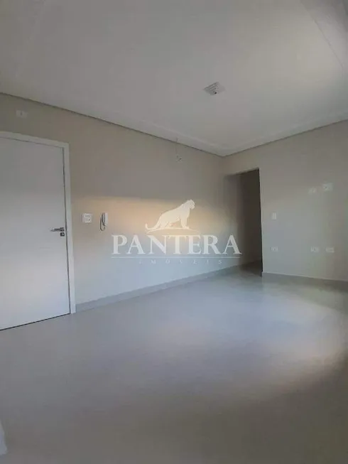 Foto 1 de Apartamento com 2 Quartos para alugar, 52m² em Vila Curuçá, Santo André