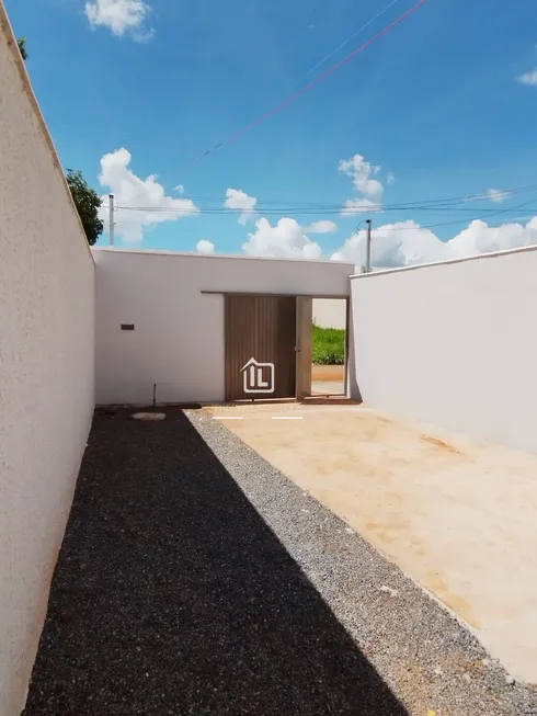 Foto 1 de Casa com 2 Quartos à venda, 75m² em Posselandia, Guapó