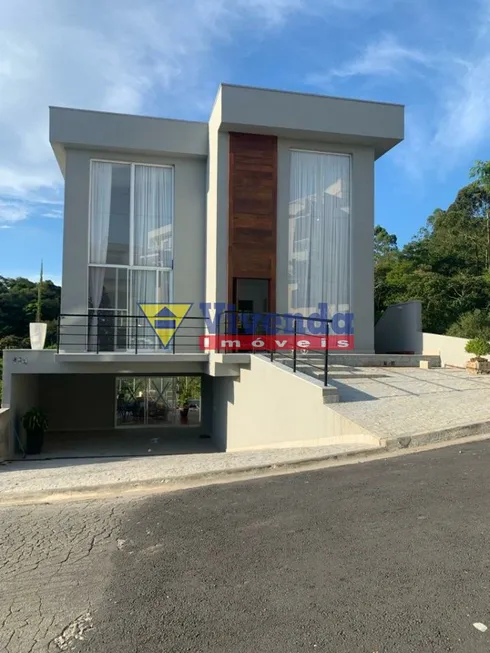 Foto 1 de Sobrado com 3 Quartos à venda, 330m² em Itaqui, Itapevi