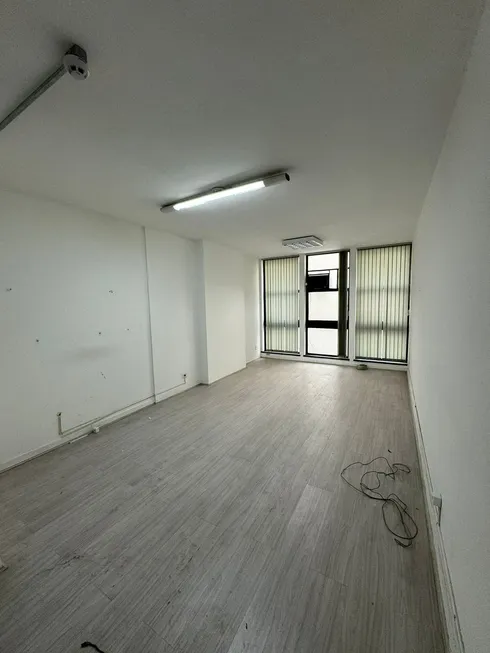 Foto 1 de Sala Comercial para alugar, 38m² em Centro, São Paulo