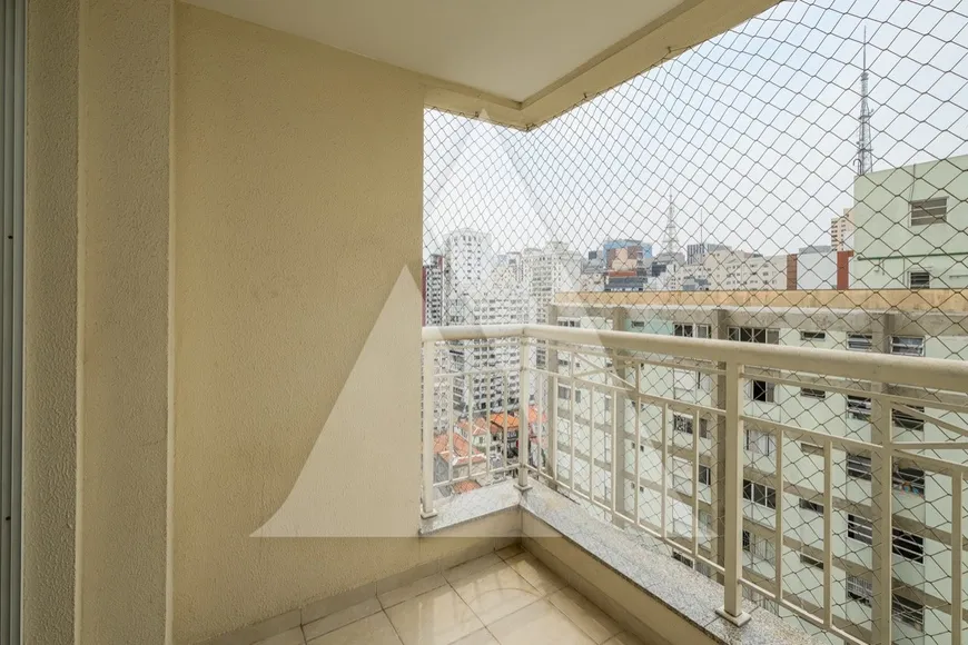 Foto 1 de Apartamento com 3 Quartos à venda, 75m² em Jardins, São Paulo