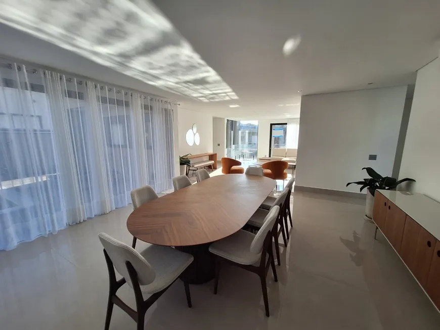 Foto 1 de Casa de Condomínio com 5 Quartos à venda, 502m² em Alphaville, Santana de Parnaíba