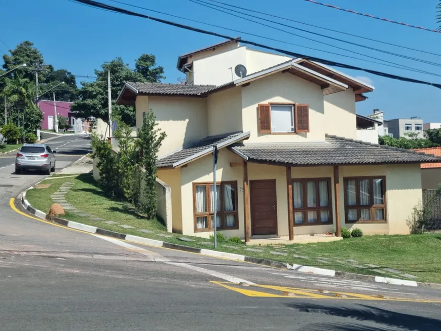 Foto 1 de Casa de Condomínio com 2 Quartos à venda, 160m² em Vila Borghesi, São Roque