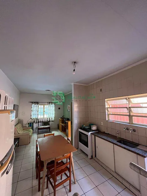 Foto 1 de Casa com 3 Quartos à venda, 90m² em Centro, Mongaguá