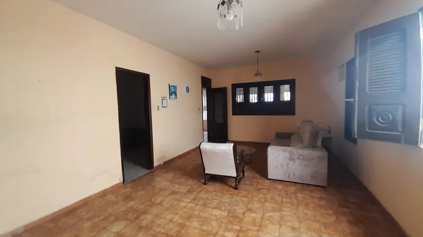 Foto 1 de Casa com 3 Quartos para alugar, 200m² em Cohama, São Luís