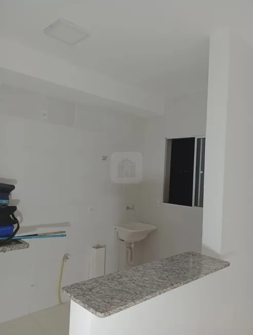 Foto 1 de Apartamento com 2 Quartos à venda, 48m² em Dona Zulmira, Uberlândia