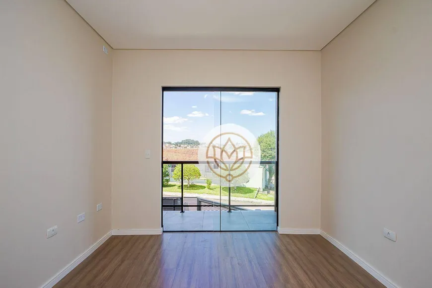 Foto 1 de Sobrado com 3 Quartos à venda, 128m² em Xaxim, Curitiba