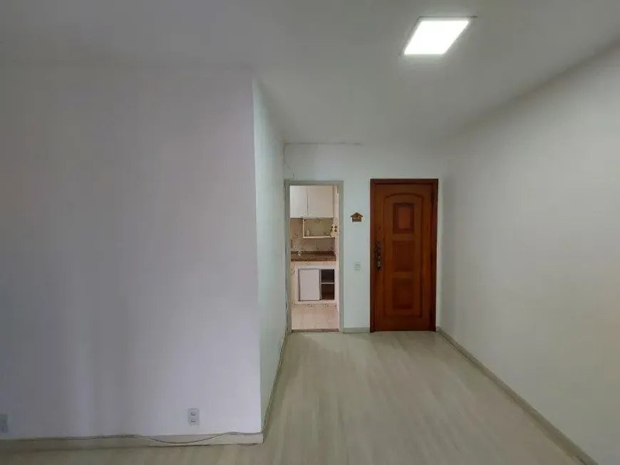 Foto 1 de Apartamento com 2 Quartos para alugar, 60m² em Praça Seca, Rio de Janeiro