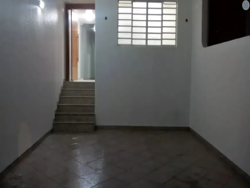 Foto 1 de Casa com 2 Quartos à venda, 180m² em Jardim Guaraú, São Paulo