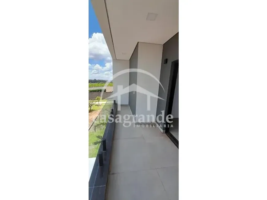 Foto 1 de Casa com 3 Quartos para alugar, 250m² em Grand Ville, Uberlândia