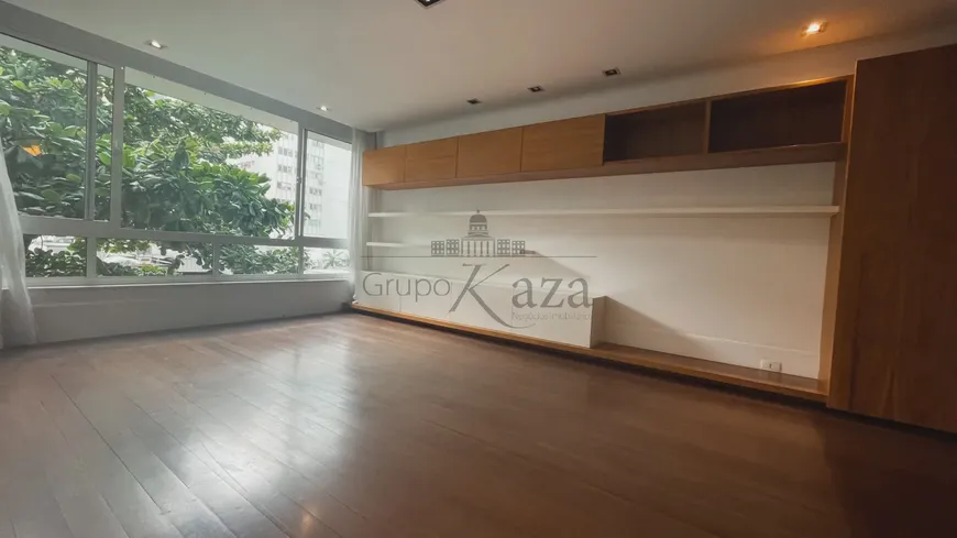 Foto 1 de Apartamento com 3 Quartos à venda, 192m² em Jardim América, São Paulo