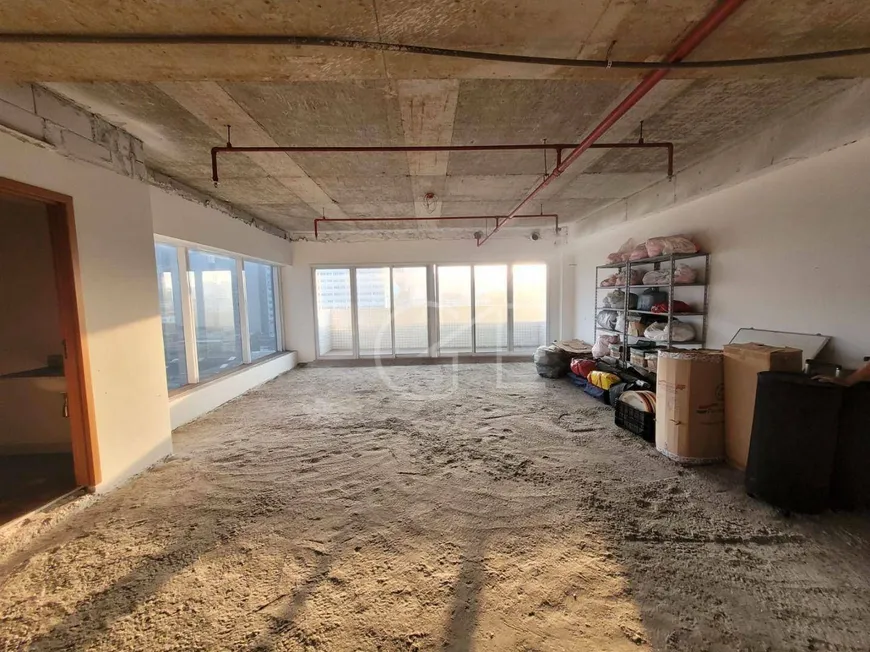 Foto 1 de Sala Comercial para venda ou aluguel, 150m² em Centro, Santos