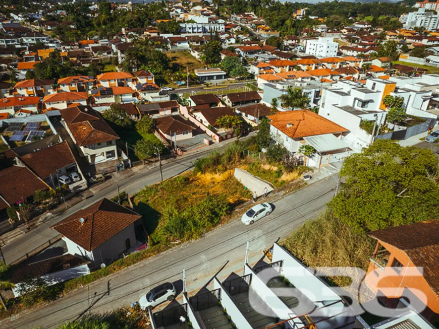 Foto 1 de Lote/Terreno à venda, 624m² em Bom Retiro, Joinville