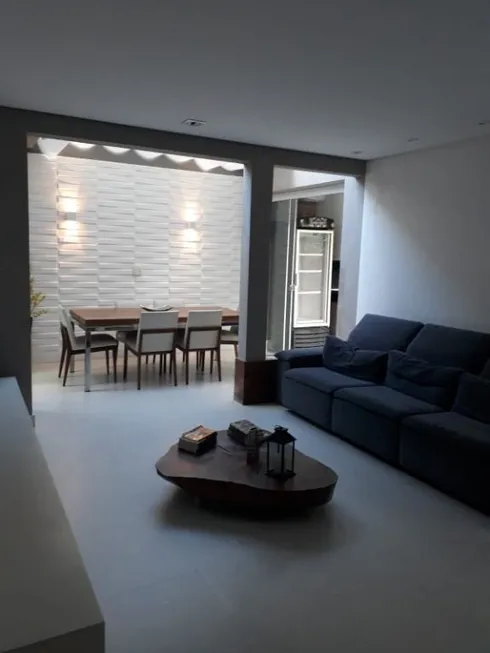 Foto 1 de Casa de Condomínio com 3 Quartos à venda, 220m² em Demarchi, São Bernardo do Campo