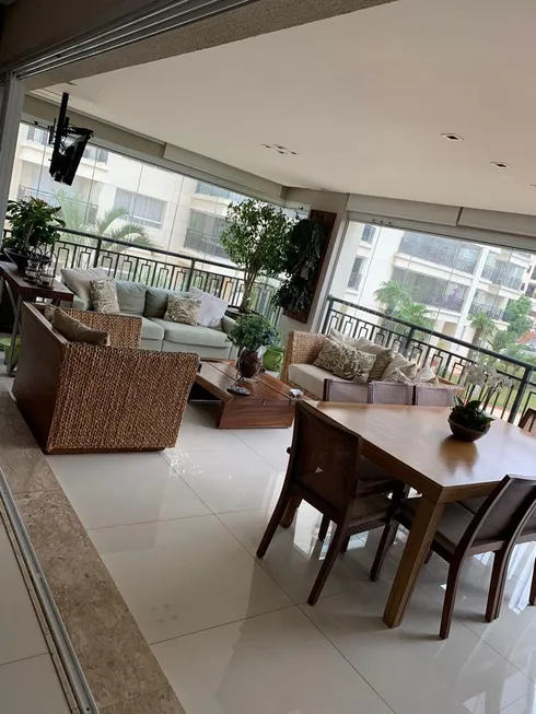 Foto 1 de Apartamento com 4 Quartos à venda, 227m² em Aclimação, São Paulo