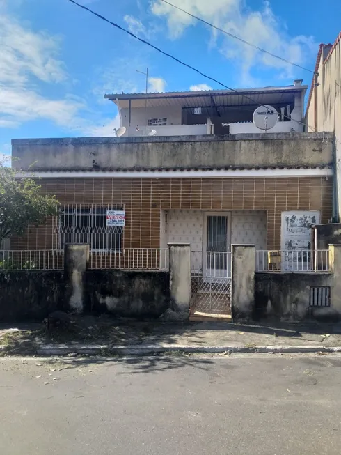 Foto 1 de Casa com 4 Quartos à venda, 200m² em Centro, Pinheiral