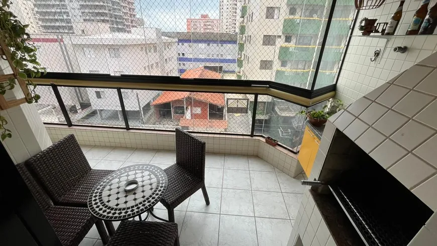 Foto 1 de Apartamento com 3 Quartos à venda, 120m² em Vila Tupi, Praia Grande