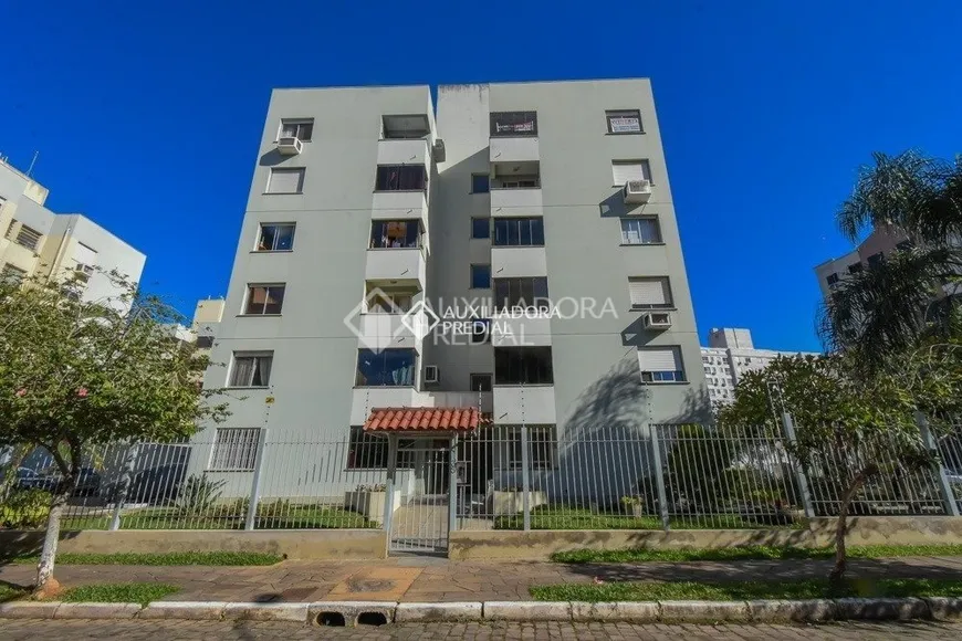 Foto 1 de Apartamento com 2 Quartos à venda, 52m² em Sarandi, Porto Alegre