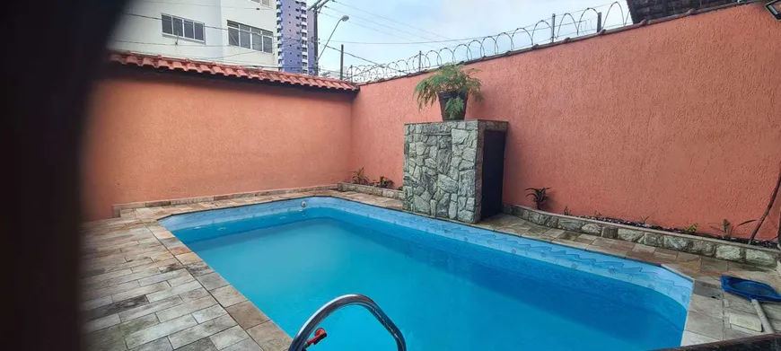 Foto 1 de Casa com 3 Quartos à venda, 81601m² em Aviação, Praia Grande