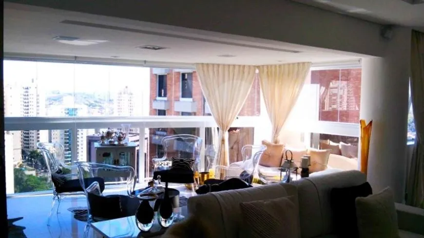 Foto 1 de Apartamento com 3 Quartos à venda, 244m² em Morumbi, São Paulo