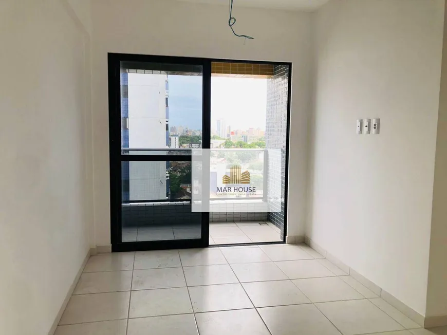 Foto 1 de Apartamento com 3 Quartos à venda, 67m² em Espinheiro, Recife