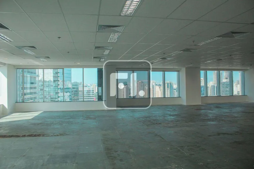 Foto 1 de Sala Comercial para alugar, 1000m² em Jardim São Luís, São Paulo