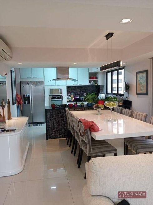 Foto 1 de Apartamento com 3 Quartos à venda, 200m² em Vila Rosalia, Guarulhos