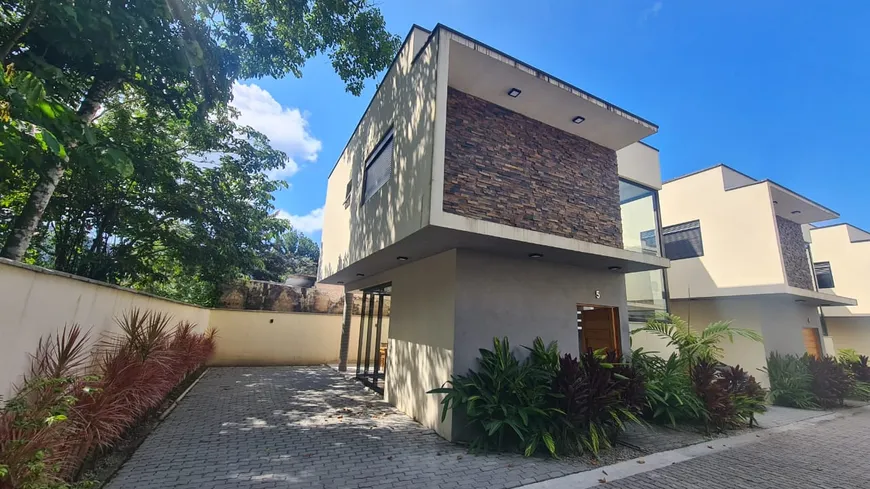 Foto 1 de Casa de Condomínio com 3 Quartos para alugar, 130m² em Boiçucanga, São Sebastião