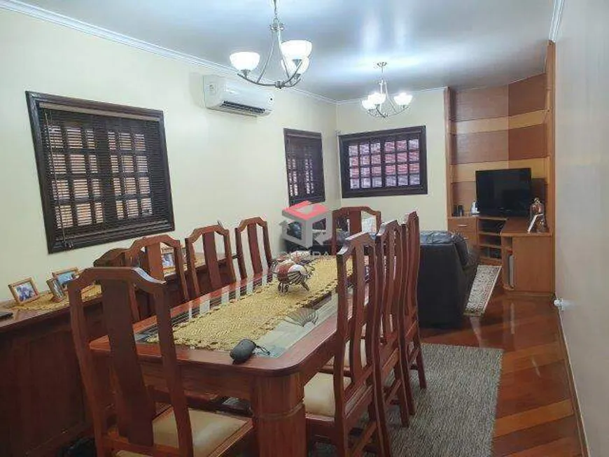 Foto 1 de Sobrado com 3 Quartos à venda, 202m² em Vila Floresta, Santo André