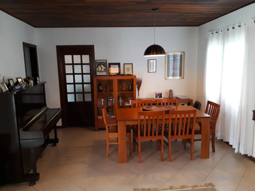 Foto 1 de Casa de Condomínio com 4 Quartos à venda, 178m² em Caucaia do Alto, Cotia